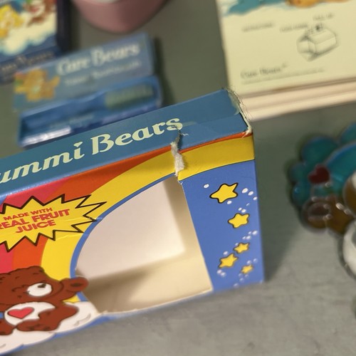 Lote de platos/cepillo de dientes/imanes/juegos/atrapapeles vintage de CARE BEARS - Imagen 10 de 24