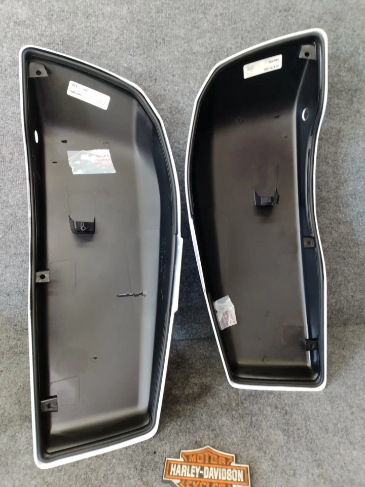 OEM HARLEY 2024+ CVO FLTRXSTSE/FLTRX ROAD/FLHX STREET GLIDES SADDLEBAG LIDS - Imagem 4 de 4
