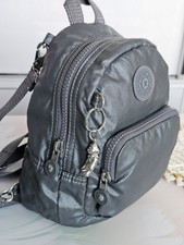 Zaino/borsa a tracolla Kipling grigio argento con scimmia in metallo usato ottime condizioni 