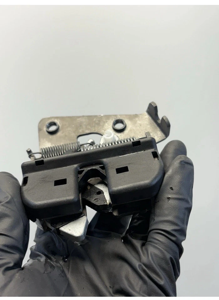 BMW 328i 325i 335i 2011-2016 asiento trasero izquierdo banco bloqueo pestillo OEM 5220 7112853 Foto 3 de 4