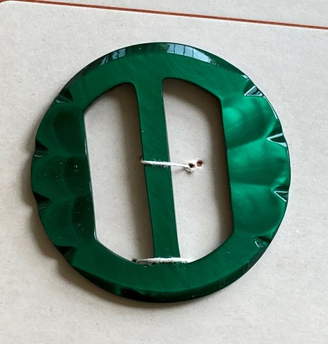 Vintage Buckles - 1950's Round Forest Green Grooved Casein Buckle - France - Picture 3 of 4