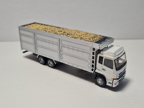 TOMYTEC N scale 1/150 Truck Collection UD Tree Chip Carrier, model - Picture 6 of 6