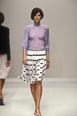 Prada Spring 2000 Purple Lips Print Pleated Silk Skirt 42 IT