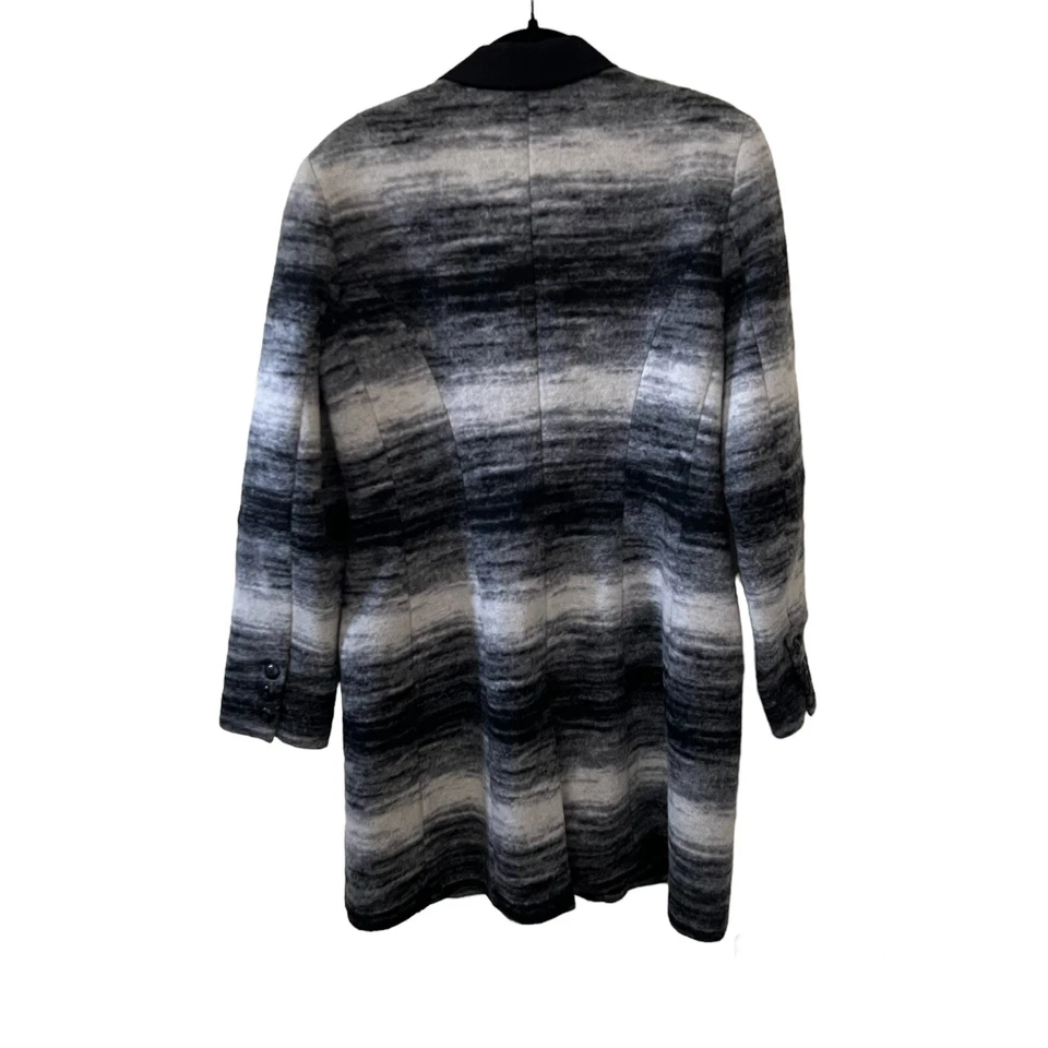 Peruvian Connection Wool Black Gray & White Ombré stripe Coat Size 12 - Image 3 of 4