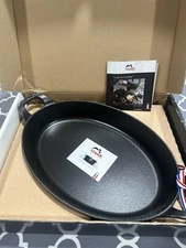 STAUB Cast Iron Oval Baker Roasting Pan 32 CM 2  1/4 QT Stackable Black/Teal NEW