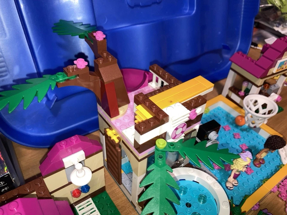 LEGO Friends 41008 Heartlake City Pool, foto 3 di 5