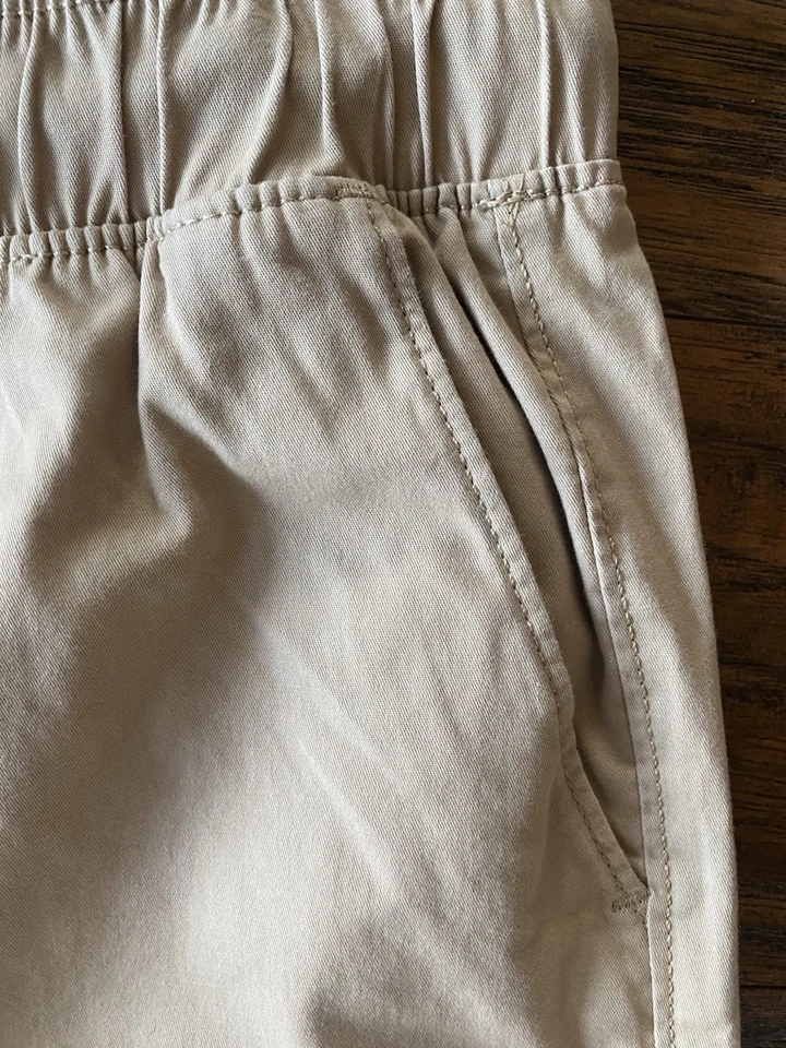 Sonoma 男孩中号米色弹性腰卡其色休闲裤 — 第 3/4 张图片