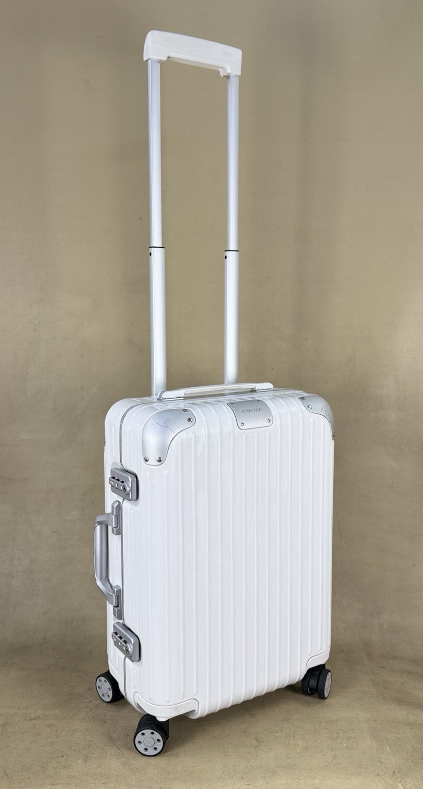 Rimowa Hybrid Cabin S All White Spinner Carry On Suitcase 88352664 $1125