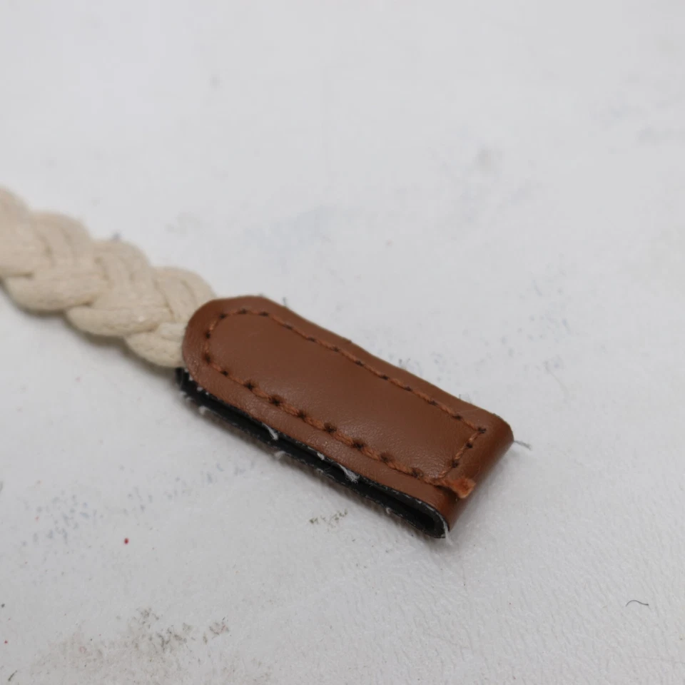 Cinturón ajustado trenzado de verano grande marfil algodón imitación cuero ribete hebilla tono dorado Foto 3 de 4