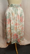 Vintage Floral Full Swing Skirt Size 10 Spring Flowers Flowing Soft