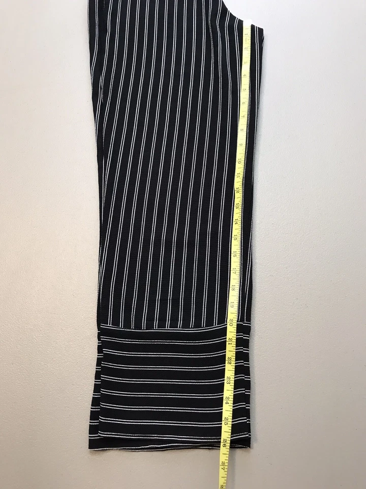 Pantalón para mujer Charlotte Russe negro a rayas pierna recta talla pequeña -NUEVO Foto 4 de 4