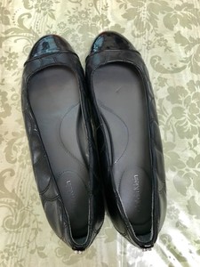 comfortable flat black shoes