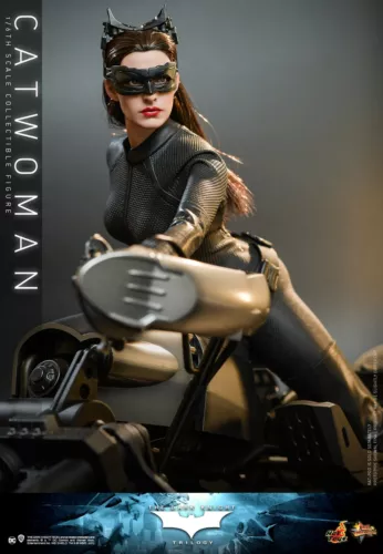 In Hand! New Hot Toys MMS627 The Dark Knight Trilogy 1/6 Catwoman Action Figure - Picture 15 of 17