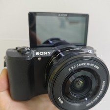 Sony Alpha A5100 Mirrorless Digital Camera 24.3 MP W/16-50mm Lens Black 90 New