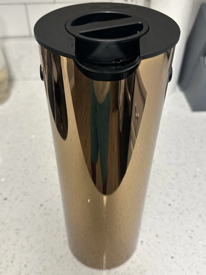 Jarra de vacío Stelton EM77, diseñada por Erik Magnussen-Beautiful Shine Foto 4 de 4