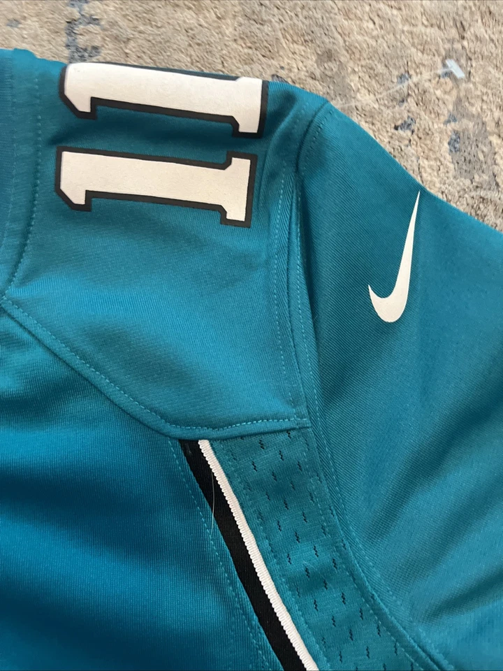 Camiseta Jacksonville Jaguars feminina média futebol americano NFL Gabbert #11 Nike On Field - Imagem 4 de 4