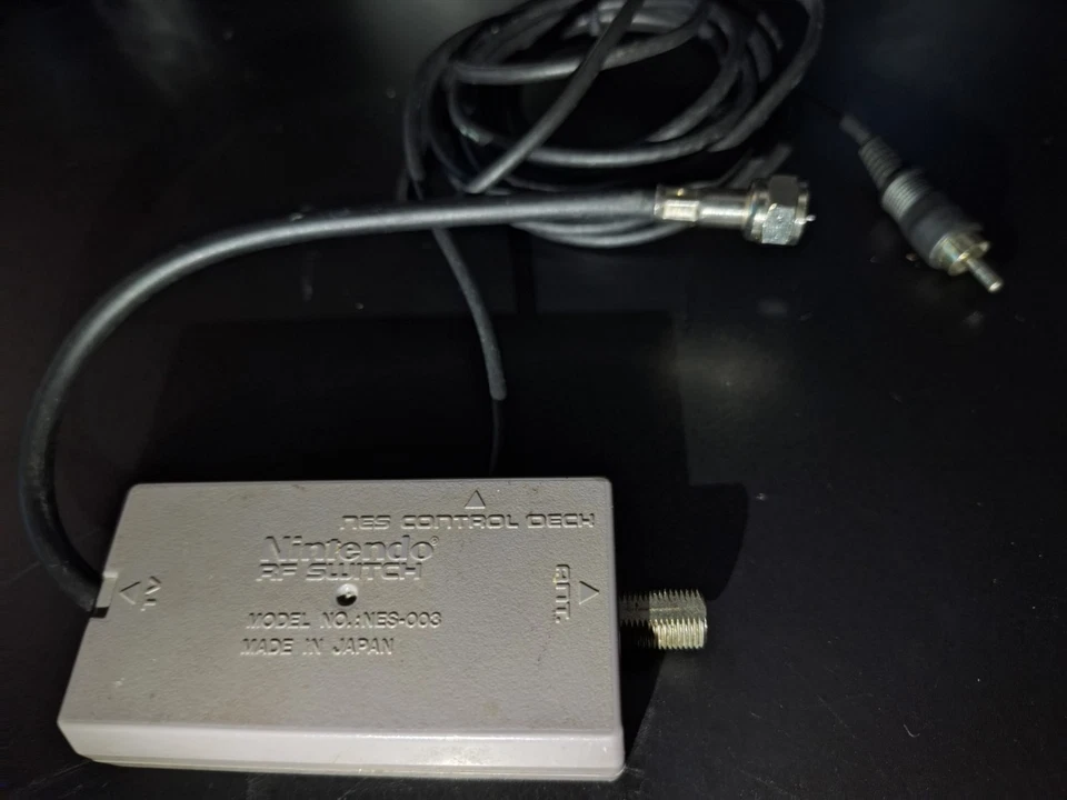 Nintendo NES RF AV Cable Adapter Switch (NES-003) - Image 2 of 3