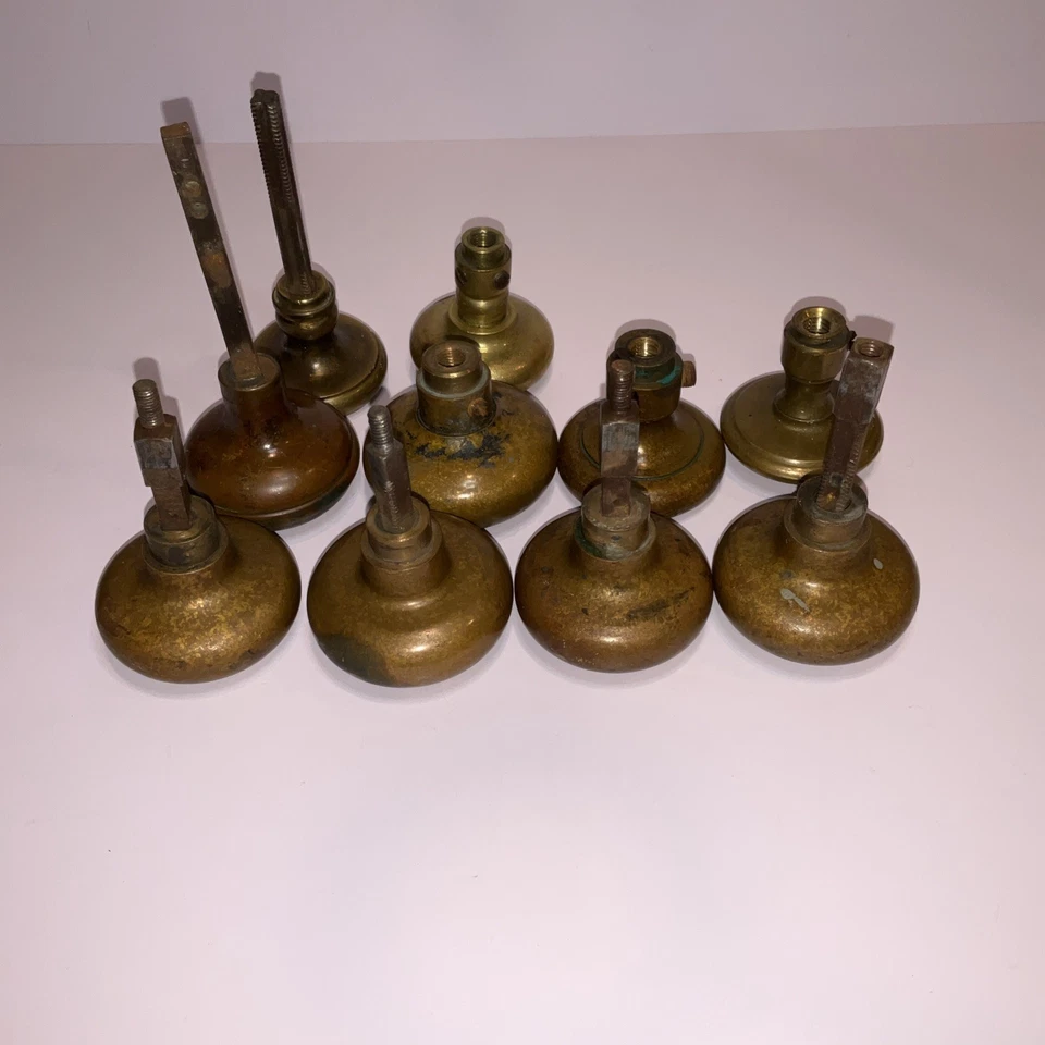Lote de 10 perillas de puerta de latón/metal vintage herrajes de salvamento artesanía rústica perillas de puerta Foto 4 de 4