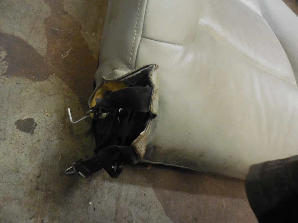 Audi A3, A3 Quattro 2006 2007 2008 asiento superior delantero izquierdo respaldo cojín gris Foto 2 de 4