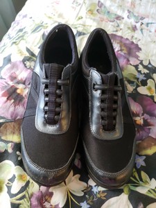 grasshopper shoes wide width