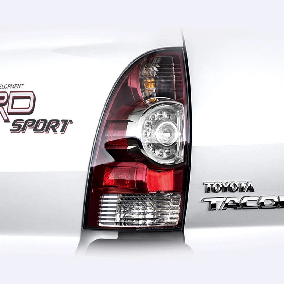 Luz trasera izquierda lado conductor TYC para 08 09 10 11 12 13 14 15 Toyota Tacoma LH Foto 3 de 4