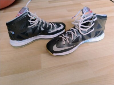 Nike LeBron X Prism (Linker Schuh DEFEKT)
