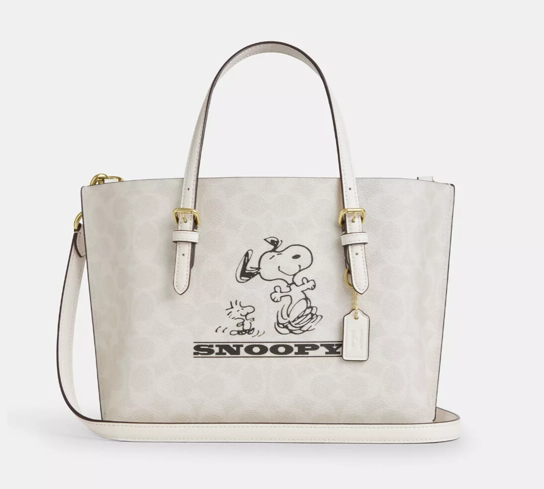 すぐ届く*COACH*PEANUTS モリー トート バッグ 25・スヌーピー COACH x PEANUTS 2025 Molly Tote Bag 25 Signature Canvas