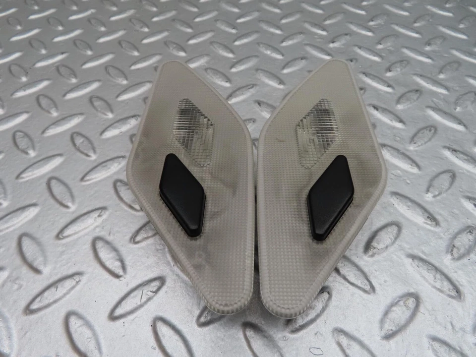 Par de luces de lectura traseras Mercedes-Benz W140 S320 1408200301 Foto 2 de 4