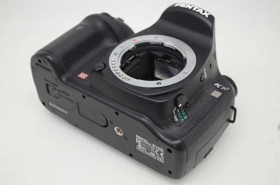 [1,870 shots] PENTAX K10D 10.2MP Digital SLR Camera Black Body Only #251111f - Image 4 of 4