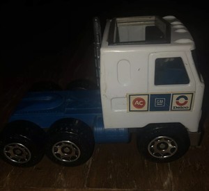 mini semi truck toy