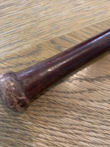 2- Vintage Items Incl Leather Stitch Marker Wheel Metal & Louisville Slugger Bat - Picture 7 of 8