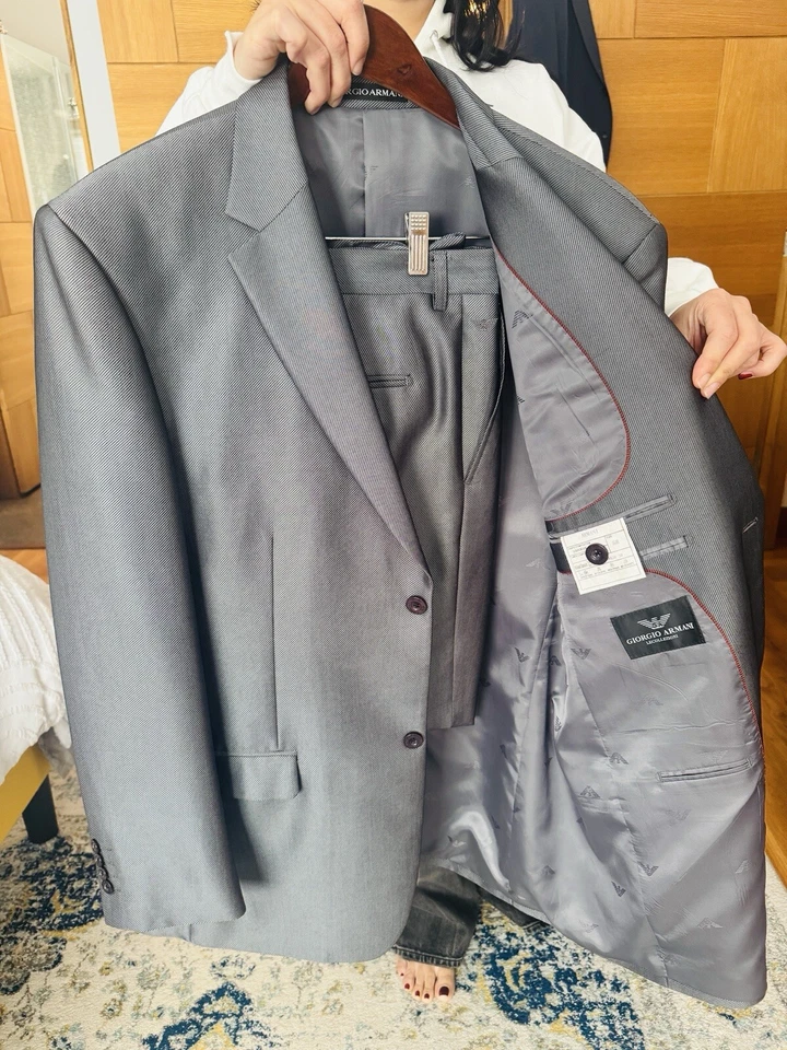 Giorgio Armani Lecollezioni Black Label Grey Silver Sharkskin Coat 58 Pants 42 - Image 4 of 4