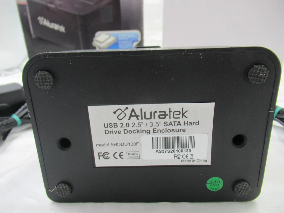 Aluratek USB 2.0 SATA Hard Drive Dock enclosure in Box with cords - Image 3 of 4