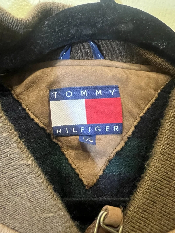 Vintage Tommy Hilfiger Suede Navy Bomber Jacket - Image 4 of 4