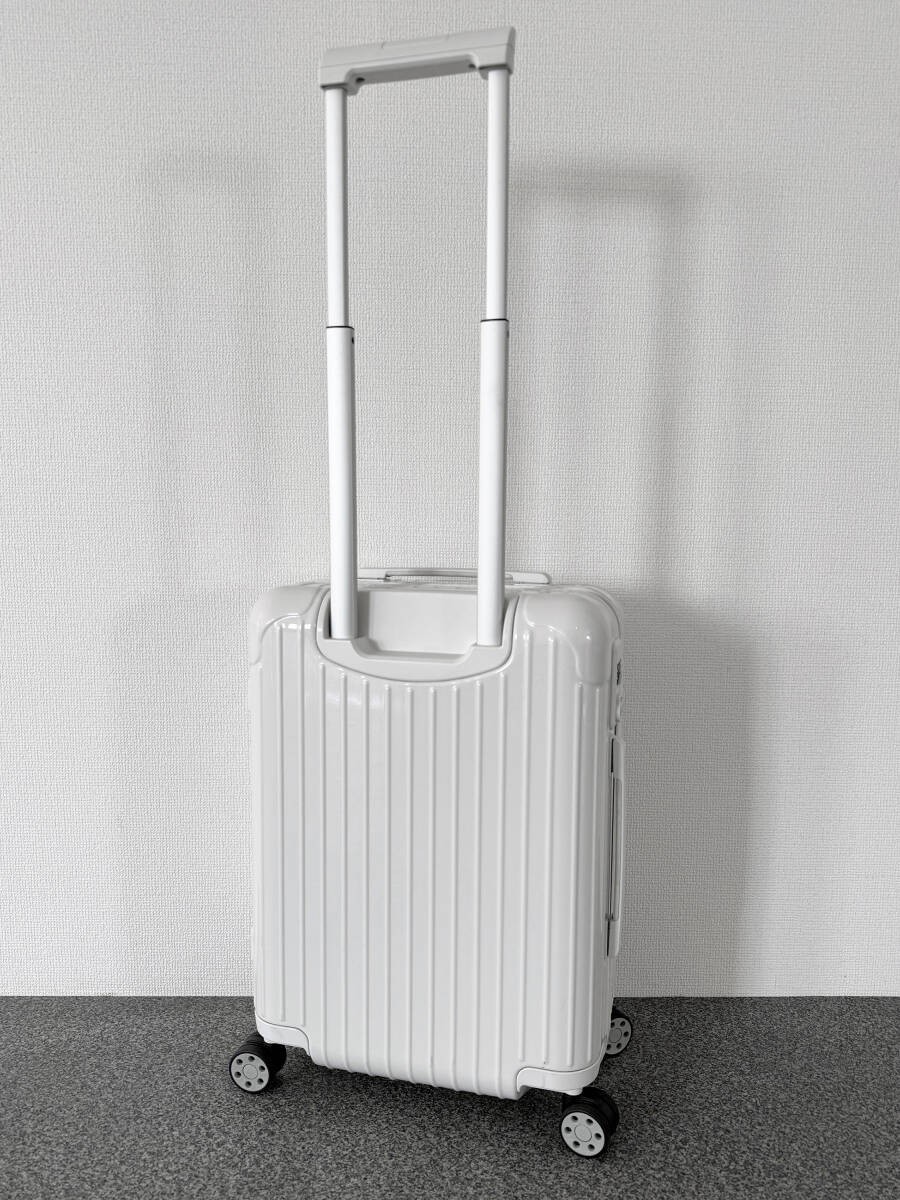 34LRIMOWA) EssentialCabinS ホワイト 4輪 Rimowa Essential Cabin S 34L White 4 wheels Carry Case Suitcase