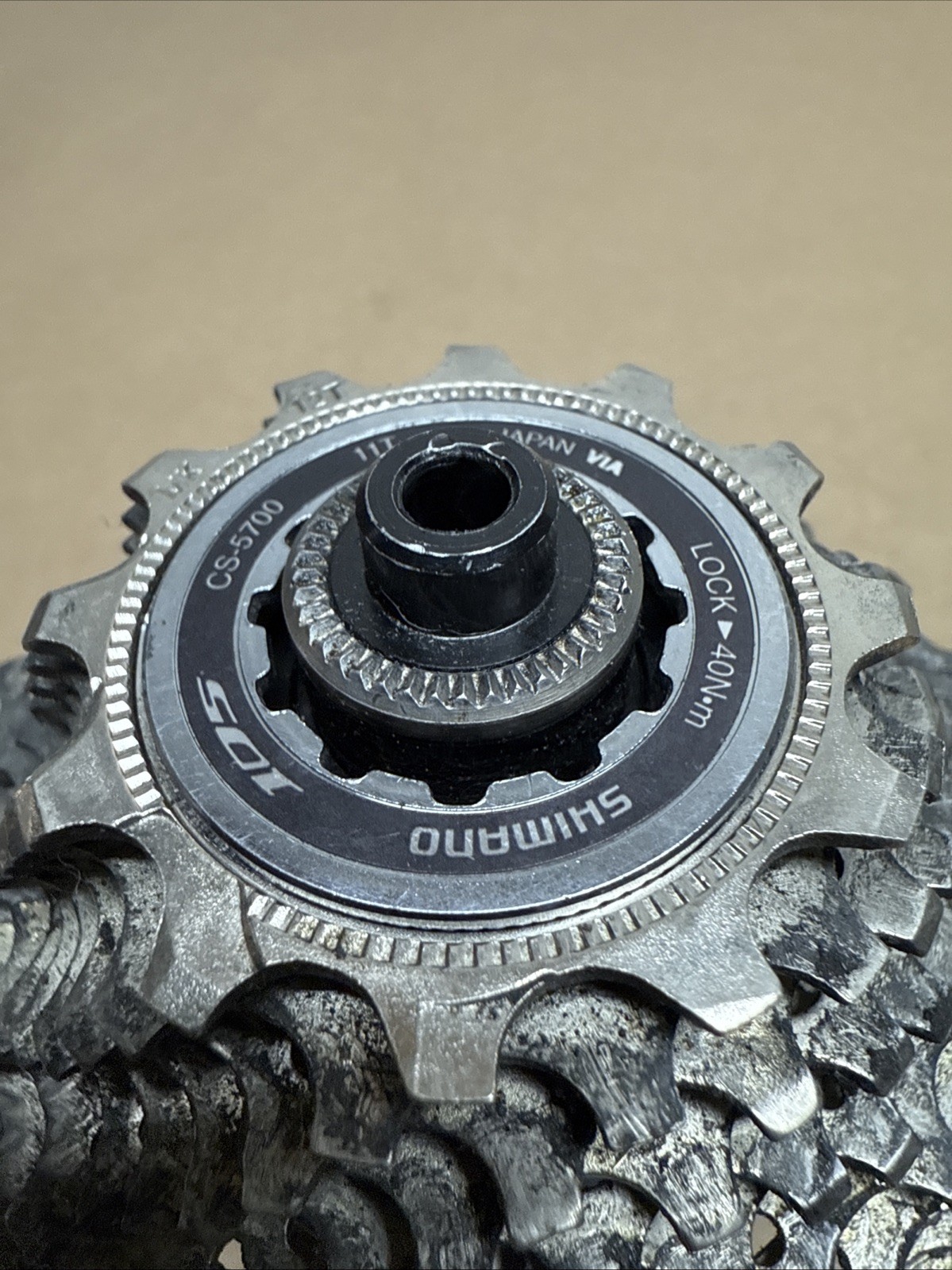 Shimano 105 CS-5700 Cassette 12-27T 10-Speed Silver Road Bik