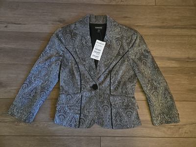 NWT $198 BEBE Silver Black Paisley V Neck Jacket 3/4 Sleeves Career Sz 2