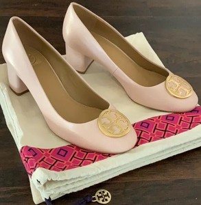 tory burch benton pump