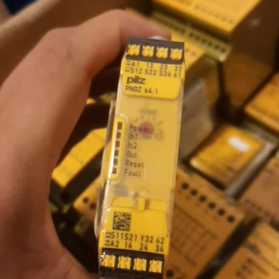 1PC New PiIZ Safety Relay  750154 Free shipping