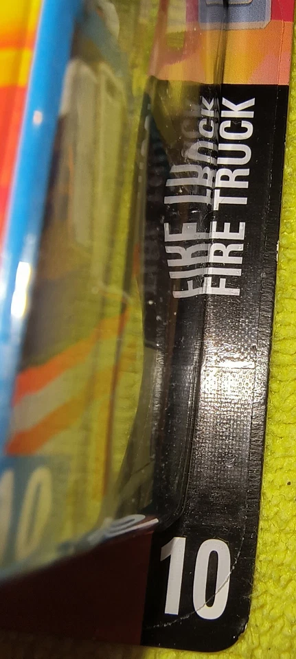 Matchbox Superfast Limited Edition #10 Fire Truck 2006 NIP  - Image 4 of 4