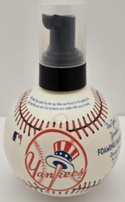 Bathletix Foaming Hand Soap: New York Yankees, Ocean Fresh w/ Aloe & Vit. E