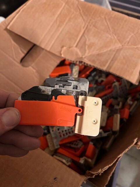 Picture 1 of 4