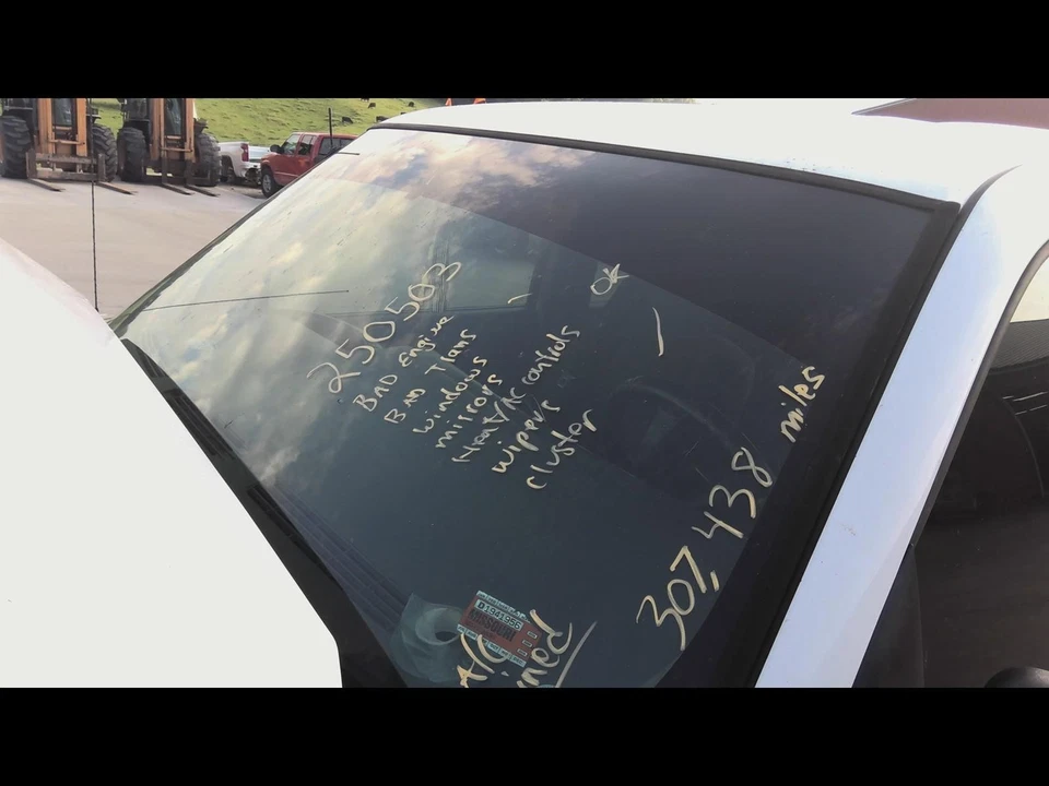 Conjunto de filtro de aire usado se adapta a: camioneta Chevrolet Silverado 1500 2006 6,0 L con altura Foto 2 de 4