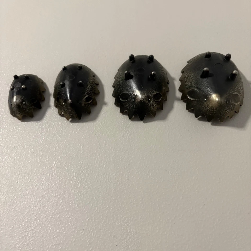 Juego de 4 Ceniceros de Anidación de Erizo Estilo Walter Bosse Metal Hierro Fundido Bronce Foto 4 de 4