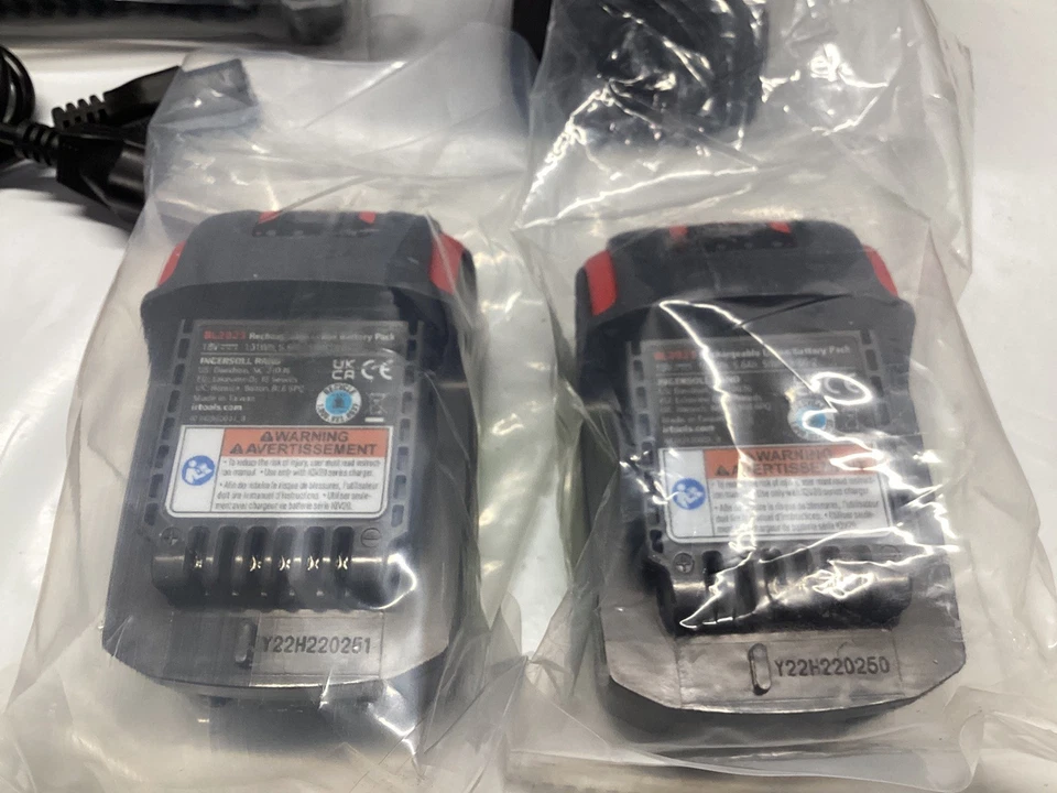 Ingersoll Rand 20 Volt Mid-Torque 3/8" Cordless Impact Tool Kit Foto 2 de 4