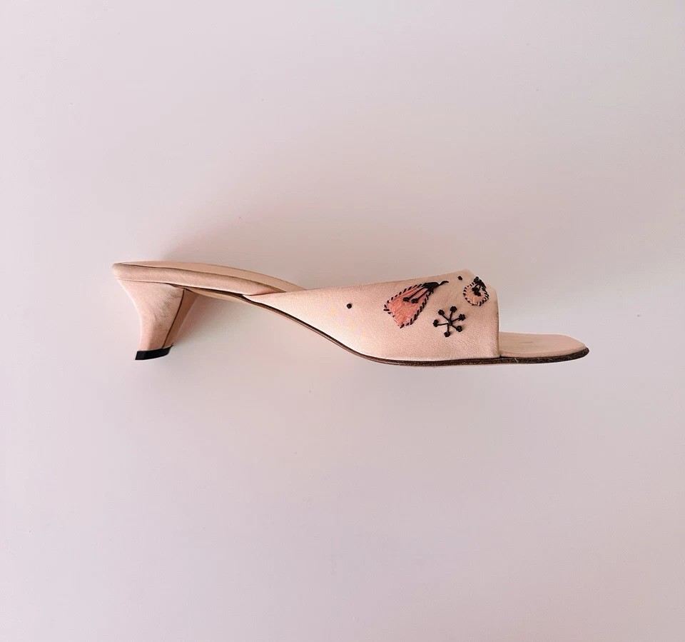 Sandálias de salto Prada vintage bege salmão/rosa tamanho EUR 38 EUA 8 ótimo para o outono 🍁 - Imagem 4 de 4