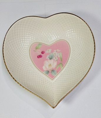 MIKASA ''Botanica'' Heart Shaped Candy Dish