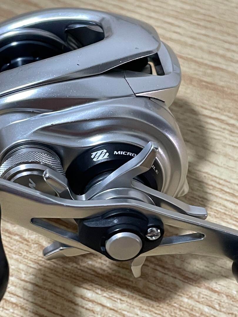 Shimano 16 Metanium MGL HG Right Handle Baitcasting Reel