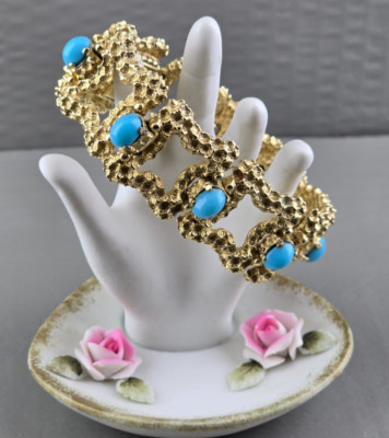 VTG CINER Gold Plated Hammered Texture Link Bracelet w Faux Turquoise Cabochons 