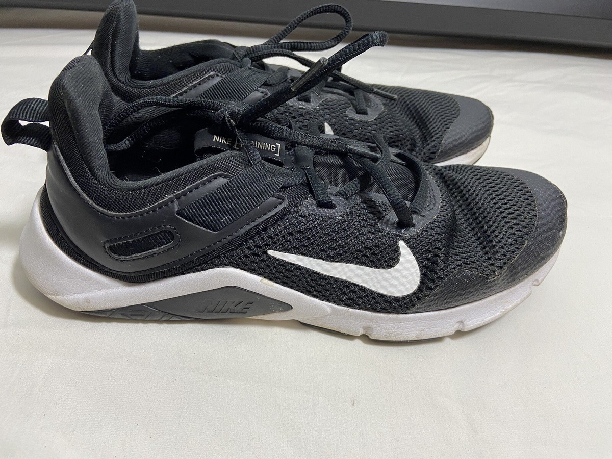 nike legend essential ladies training shoes